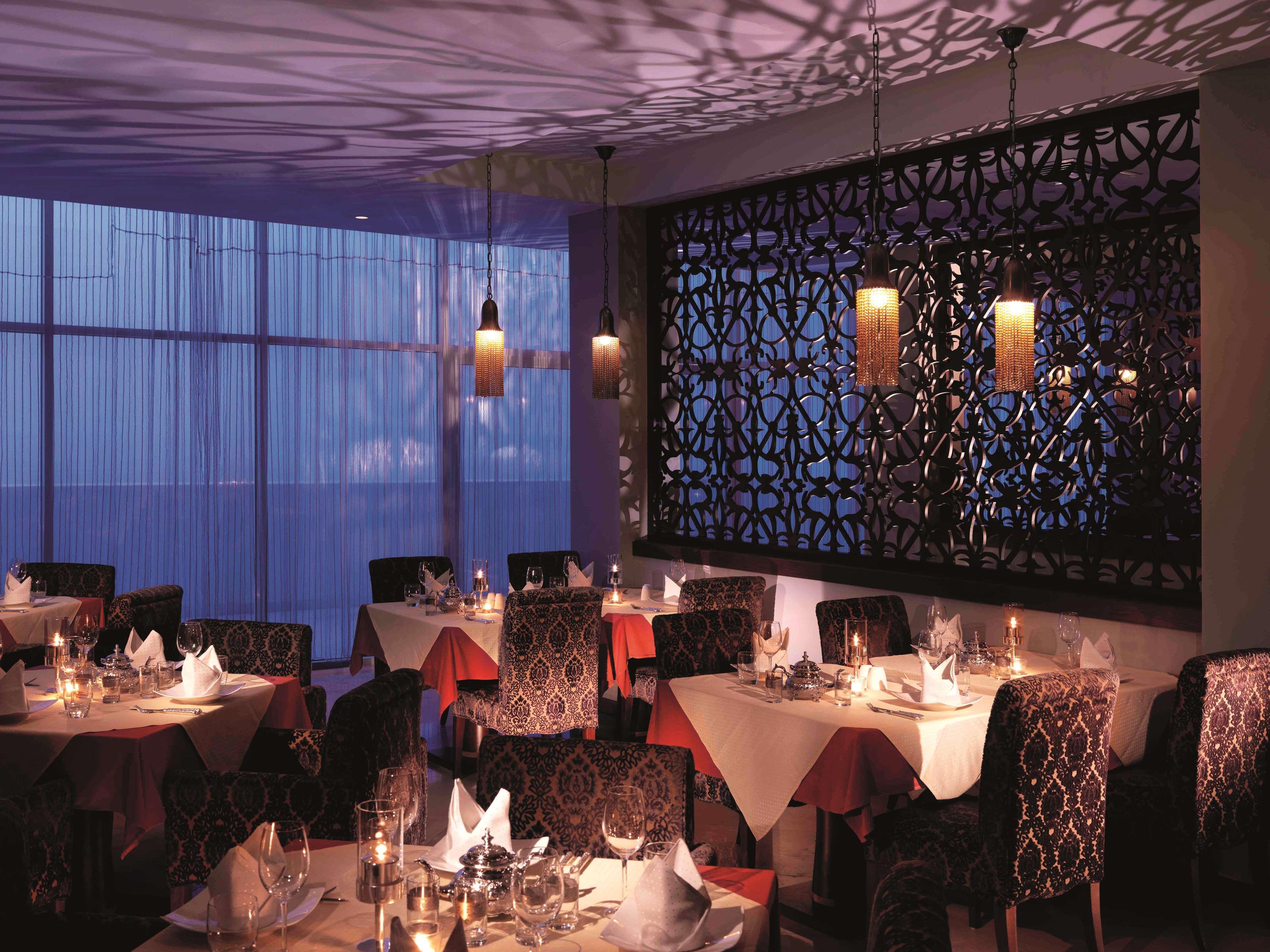 Radisson Blu Resort, Φουτζάυρα Εστιατόριο φωτογραφία The restaurant
