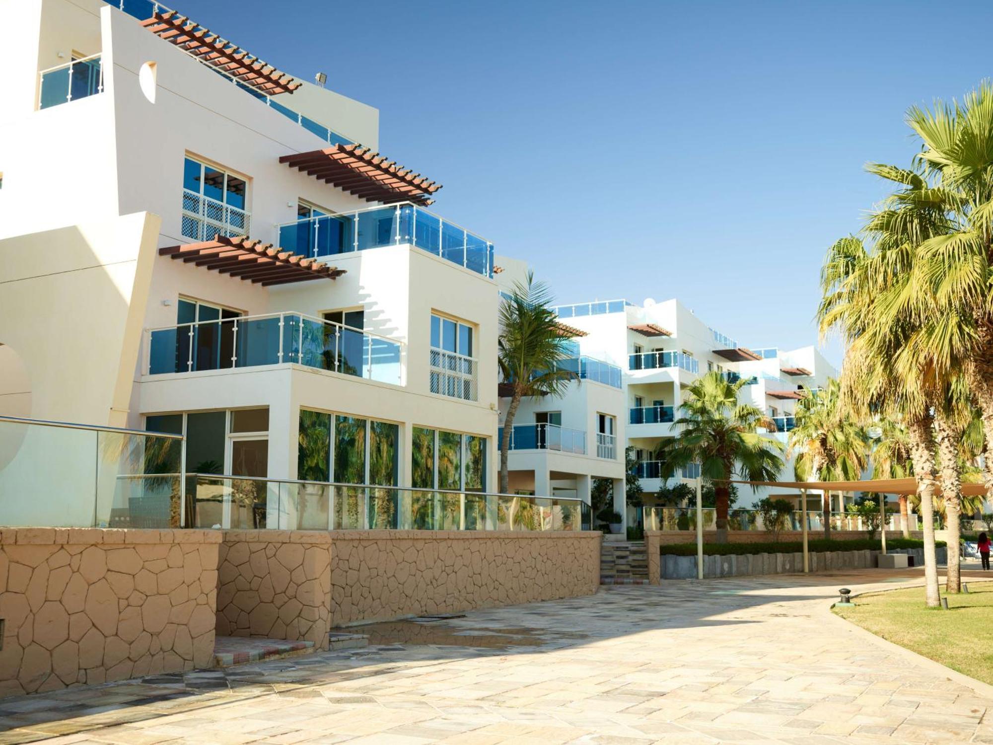 Radisson Blu Resort, Φουτζάυρα Εξωτερικό φωτογραφία Residential villas in Jumeirah