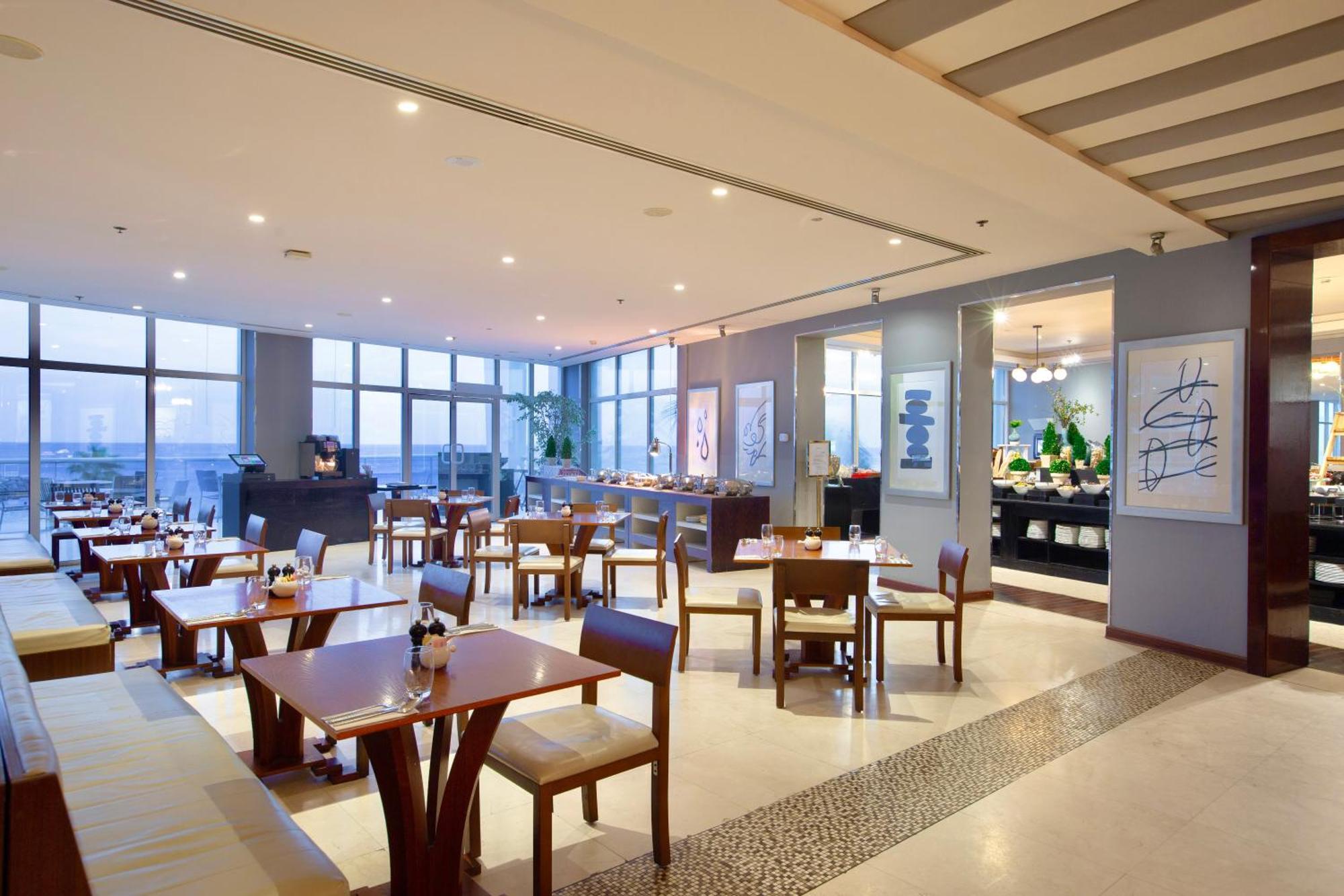 Radisson Blu Resort, Φουτζάυρα Εξωτερικό φωτογραφία The restaurant