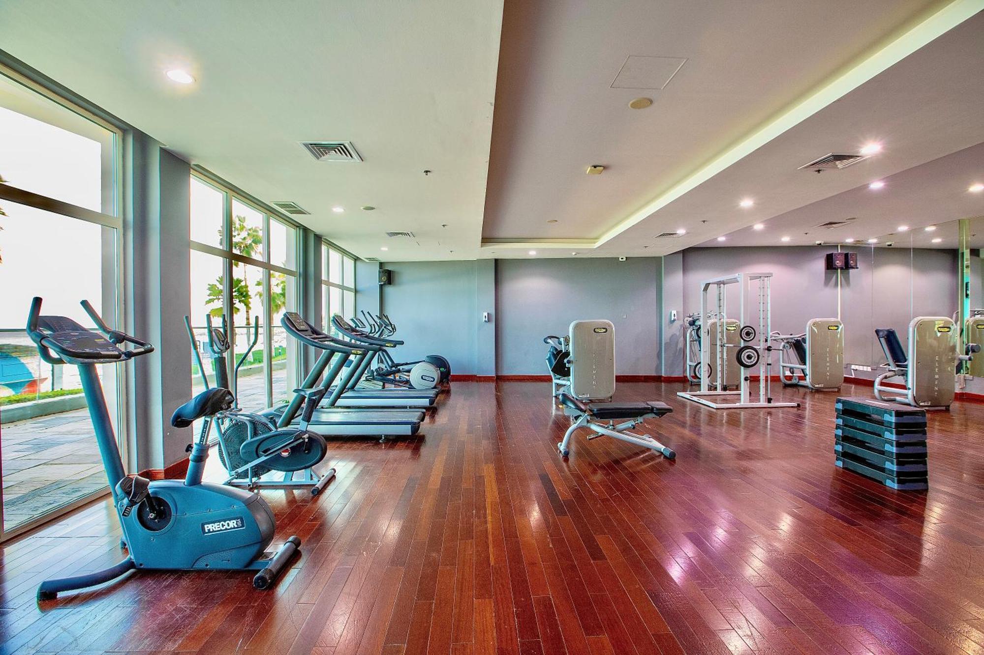 Radisson Blu Resort, Φουτζάυρα Εξωτερικό φωτογραφία The gym at the hotel